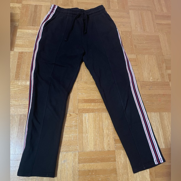 black sweatpants from TNA / Aritzia - Picture 3 of 3